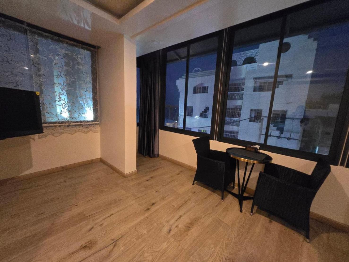 Pumpui Place باتايا المظهر الخارجي الصورة
